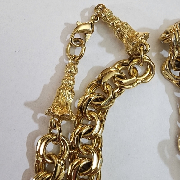 Elegant Gold Chain Necklace - Picture 6 of 6